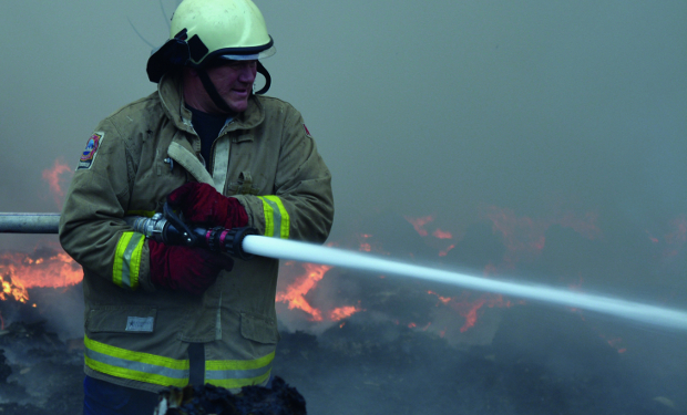 У Мукачеві горіла вантажівка з вугіллям