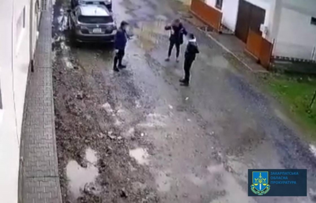 Закарпатця, який намагався вбити двох односельчан, взято під варту