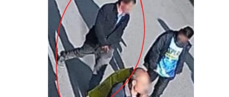 В Хусті чоловік проник до чужого будинку та викрав гроші і банківські картки