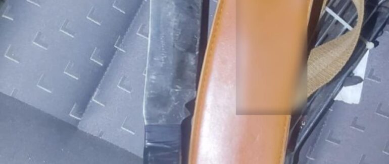 Кермування з ножем: в Ужгороді затримали водія “Skoda”