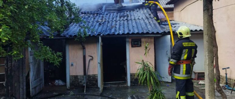 Ранкова пожежа у центрі Мукачева: офіційні подробиці