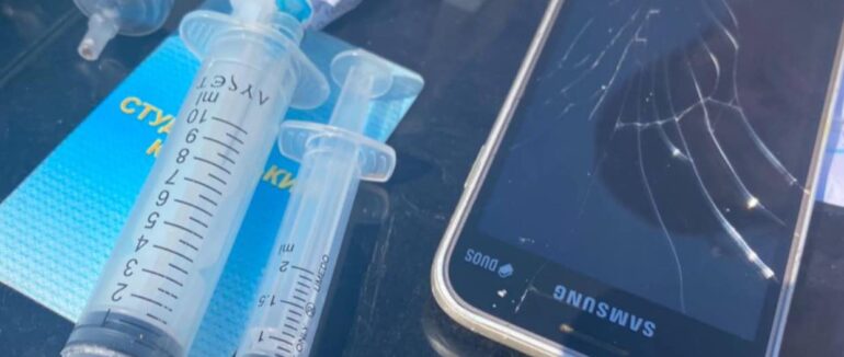 В Ужгороді затримали чоловіка, який мав при собі наркотики