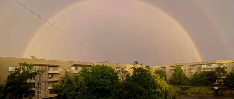 У небі над Мукачево спостерігали феєричне видовище