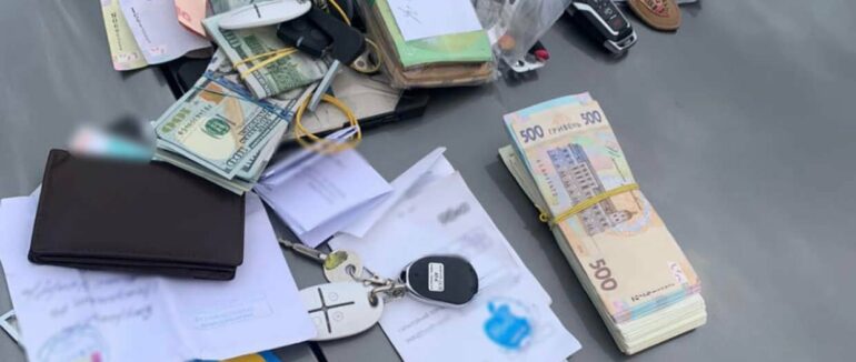 Незаконний перетин кордону військовозобов’язаними: на Закарпатті організатора взято під варту