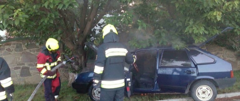 На Закарпатті за добу горіли два автомобілі