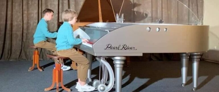 Піаністи з Мукачева взяли участь в благодійному проекті «ТВ Марафон талантів України»