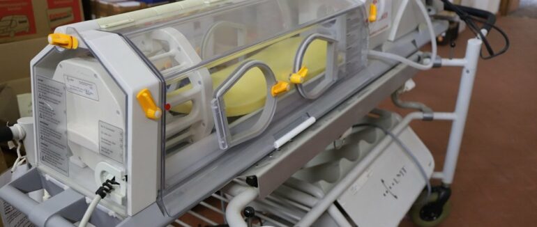 Трьом ужгородським лікарням передали гуманітарну допомогу з Австрії