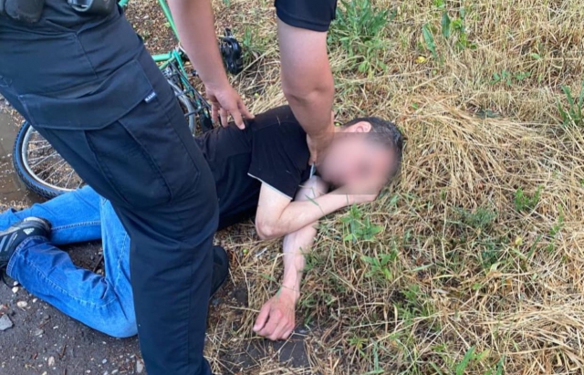 На місце події прибула медики та поліція: ужгородця знайшли без свідомості