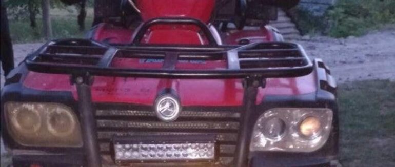 На Закарпатті 18-річний хлопець на квадроциклі допустив наїзд на 13-річного юнака