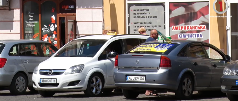 Проблеми таксі: в Ужгороді взялися за “нелегалів”