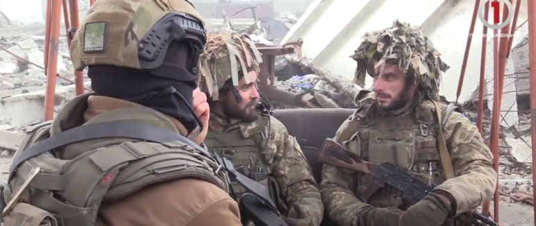 Де повинні роздавати повістки і хто на це має право? Думка експертів і громадян (ВІДЕО)