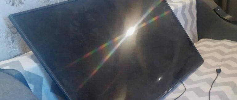 На Берегівщині чоловік викрав з будинку плазмовий телевізор