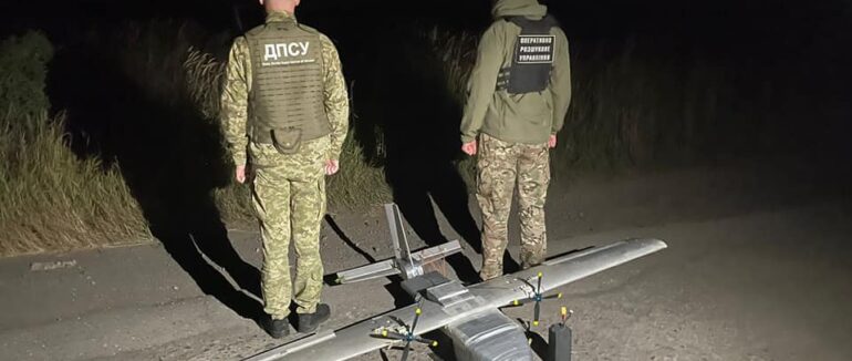 Вночі поблизу Ужгорода прикордонники виявили безпілотник з сигаретами