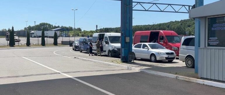 Прикордонники розповіли, яка ситуація у пунктах пропуску на західному кордоні