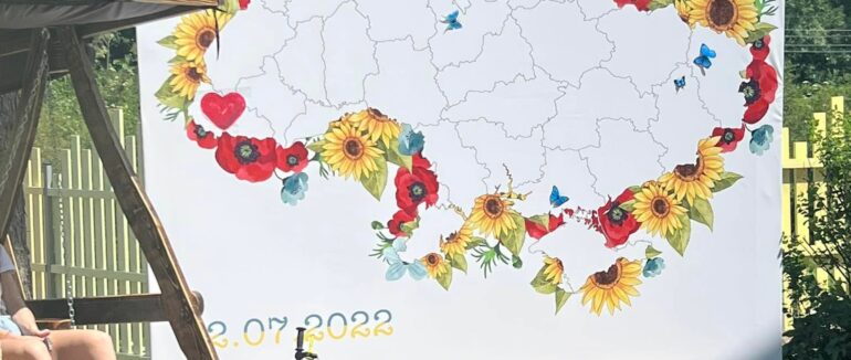 Відкрили дитяче містечко “Затишок”: 45 діток із важкими долями перебуватимуть на Закарпатті