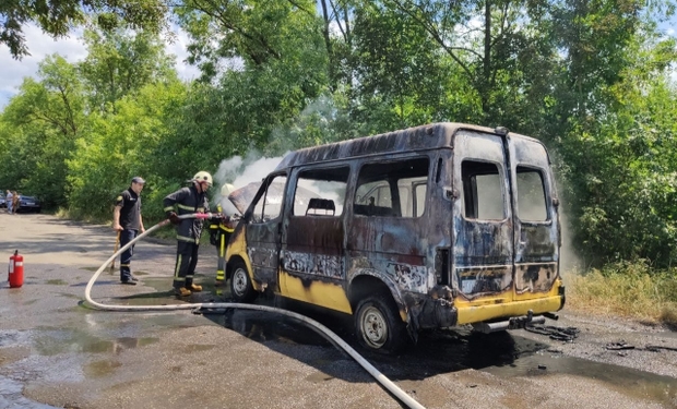 Таки згорів: у селі Дубрівка палав транспортний засіб