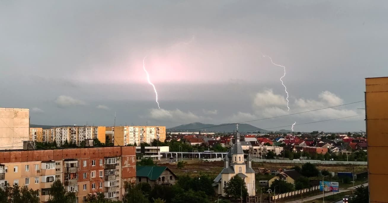 На Закарпаття сунуть грози