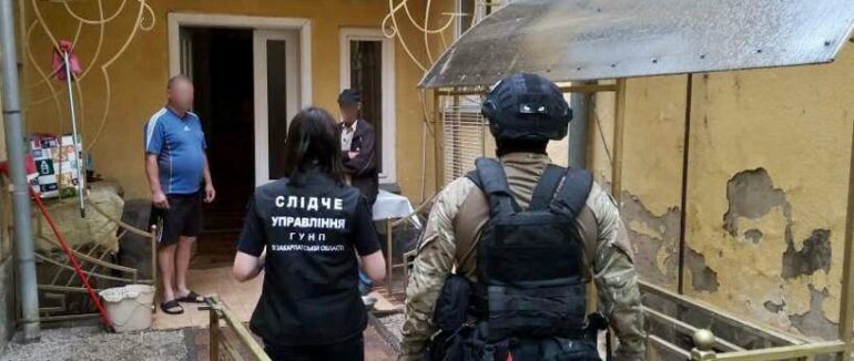 На Мукачівщині вилучили пів кілограма марихуани та безакцизних сигарет на майже мільйон гривень