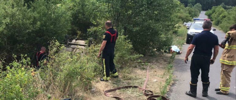 Смертельна ДТП на Берегівщині: автомобіль злетів у кювет та перекинувся на дах
