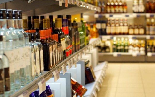 На Закарпатті зняли обмеження на продаж алкогольних напоїв