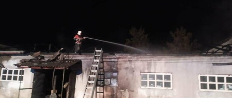 У селі на Ужгородщині вночі горів цех