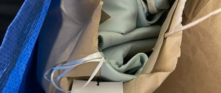 Від українця вилучено незадекларовані ювелірні прикраси від CARTIER та інші брендові речі на митному посту «Тиса»