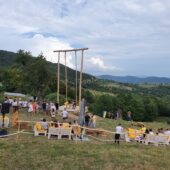 Національний рекорд України на Закарпатті: в с. Вільшинки зафіксували найвищу гойдалку