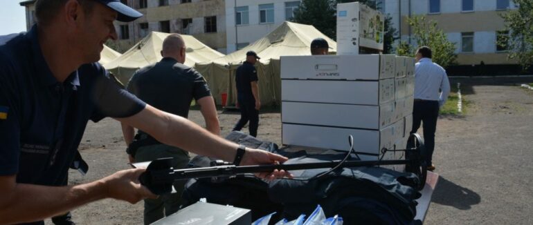 Від БФ «Fight Back for Ukraine»: закарпатським піротехнікам передали нове обладнання