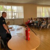 Правила безпеки: в Ужгороді рятувальники нагадали вчителям про поведінку під час повітряної тривоги