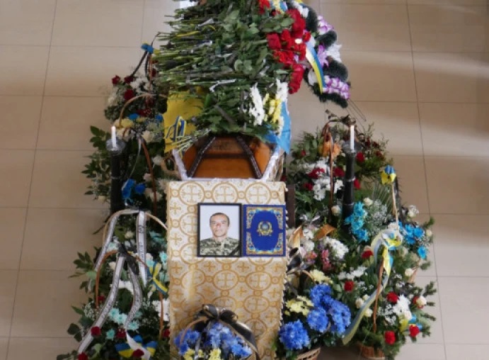 У Сваляві провели в останню путь полеглого за Україну Героя