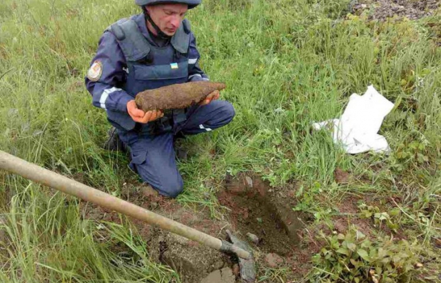В гірському селі на Закарпатті натрапили на небезпечну знахідку