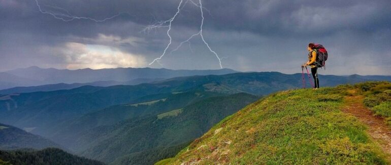На Закарпатську область насуваються грози