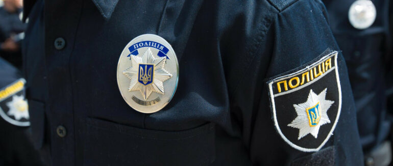 Допомога 9-річній дитині: ужгородські правоохоронці не лишили маму з дитиною у біді