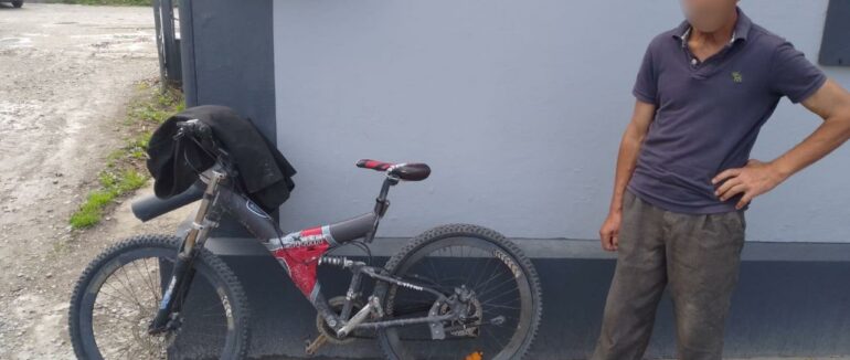 На Рахівщині чоловік викрав у односельчанки велосипед