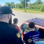 Впіймали “на гарячому”: на Закарпатті судитимуть екс-посадовця за підробку документів