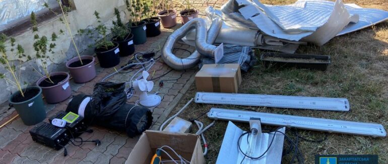 У Чопі виявили та ліквідували домашню нарколабораторію