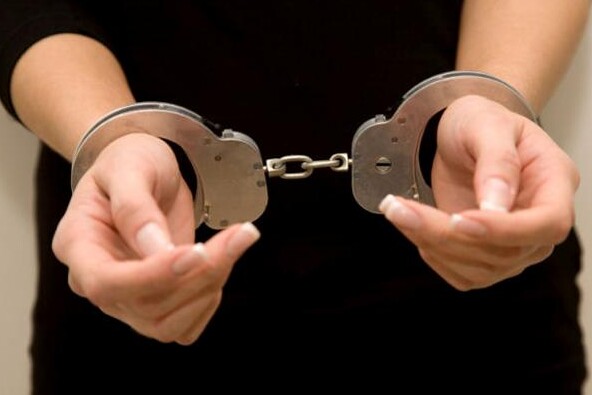 На Закарпатті працівницю університету судитимуть за зберігання та вирощування наркотиків