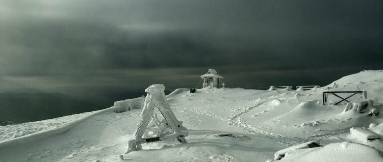У Карпатах справжня зима: -1°С
