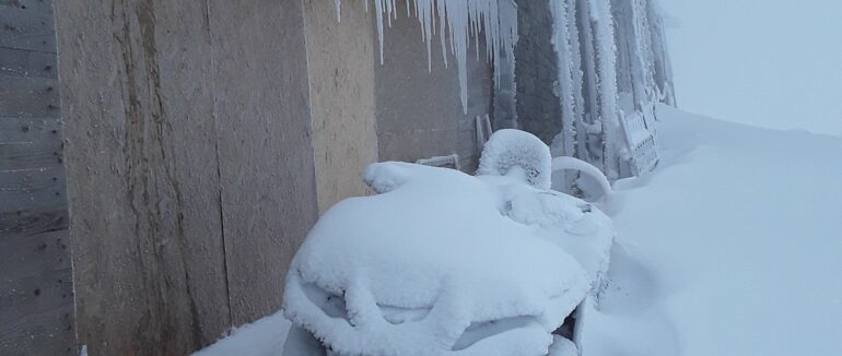 Снігу предостатньо: “холодні новини” з гори Піп Іван Чорногірський