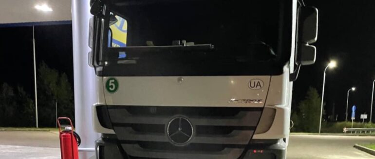 Ужгородські патрульні притягнули до відповідальності водія, який пропонував їм хабаря