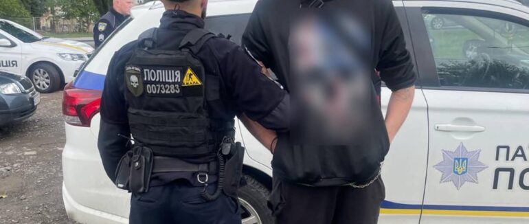 Два випадки за добу: у Мукачеві та Ужгороді знайшли наркотики