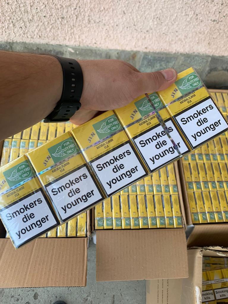 Контрафактна продукція: на Закарпатті виявили незаконні сигарети та алкоголь (ФОТО)