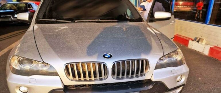 Викрадений BMW: на румунському кордоні в жінки вилучили автівку (ФОТО)