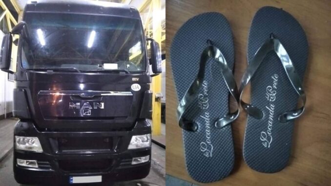 На Закарпаття під виглядом гуманітарки намагалися ввезти тисячі пар пляжного взуття