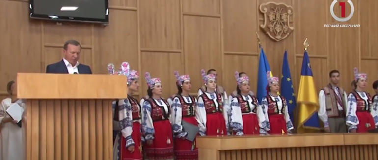 Урочисте віче до 1129-ої річниці: в Ужгороді вшанували загиблих бійців (ВІДЕО)
