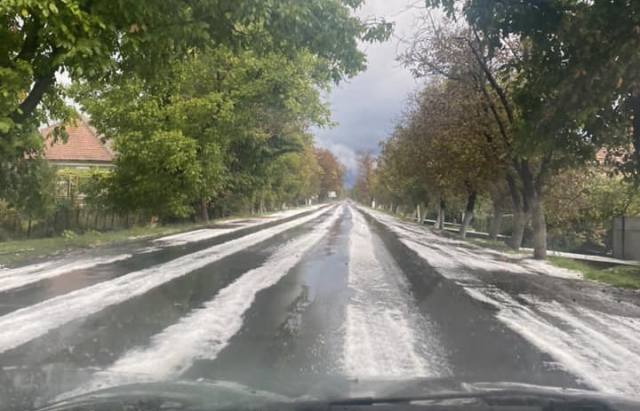 Берегівщину засипало градом