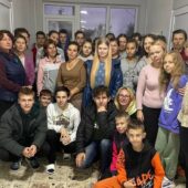 Викрадених росіянами 37 українських дітей повернули в Україну і поселили на Закарпатті