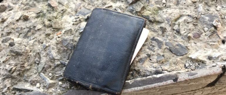 22-річна ужгородка викрала гаманець у пенсіонера