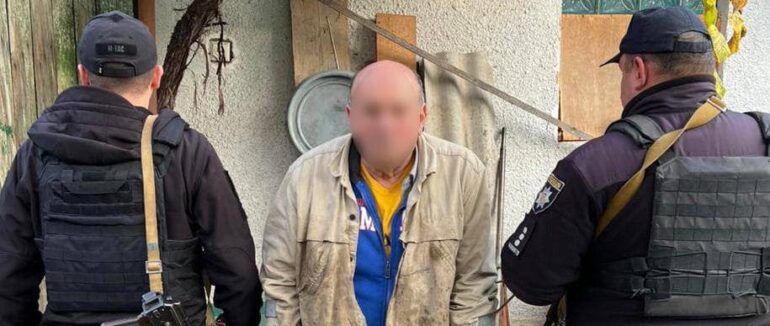 Будинок культури, магазин, церква та 4 житлові будинки: у Берегівському районі за ранок чоловік підпалив 7 будівель