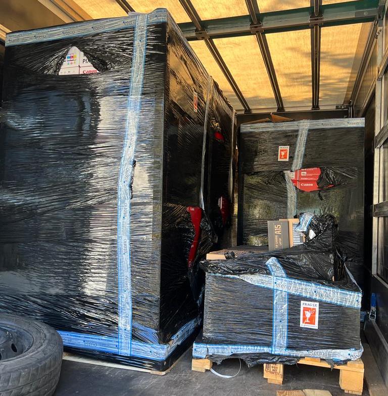 Закарпатські митники вилучили на кордоні незаконну комп’ютерну техніку на мільйон гривень